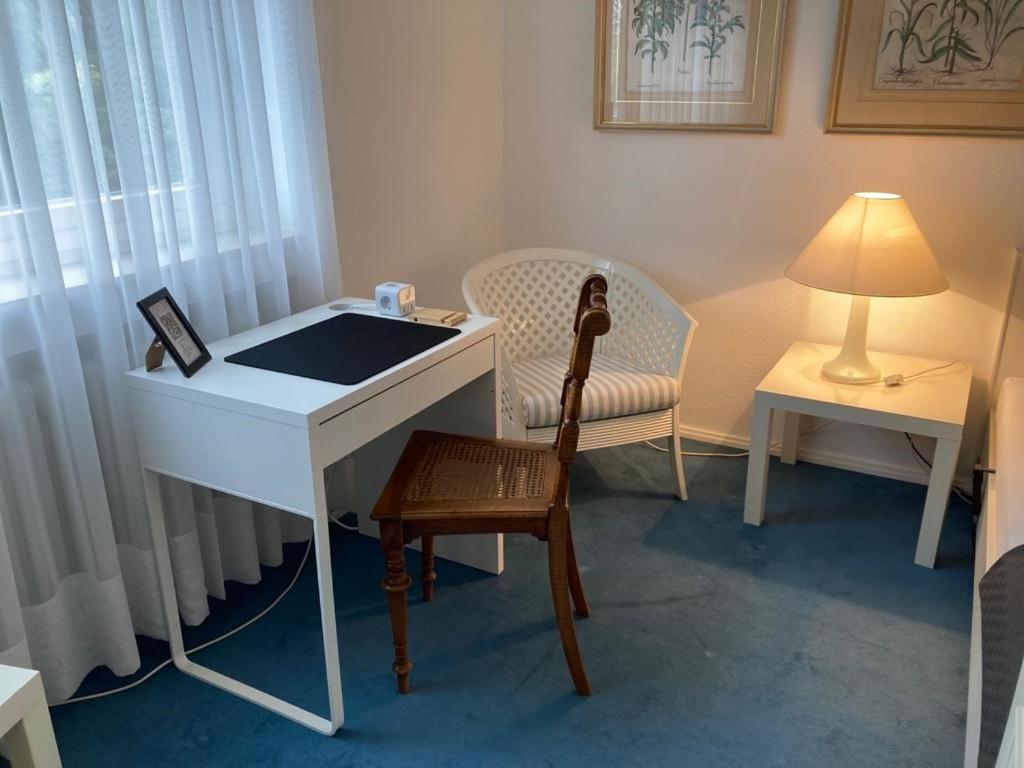 Schoenes Zimmer In Guter Lage In Aalen/Unterkochen 외부 사진